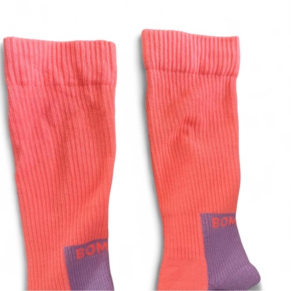 BOMBAS | Women’s performance compression socks pink and purple compression socks - Picture 4 of 6